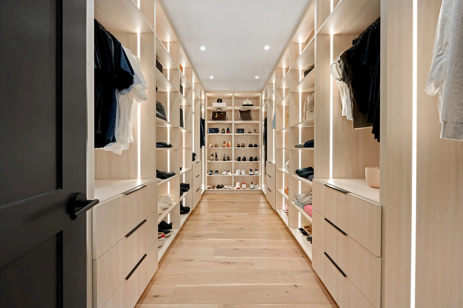 Modenza interior project slide