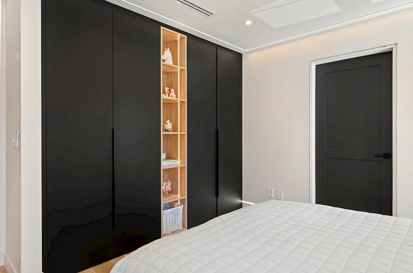 Modern Oasis gallery image